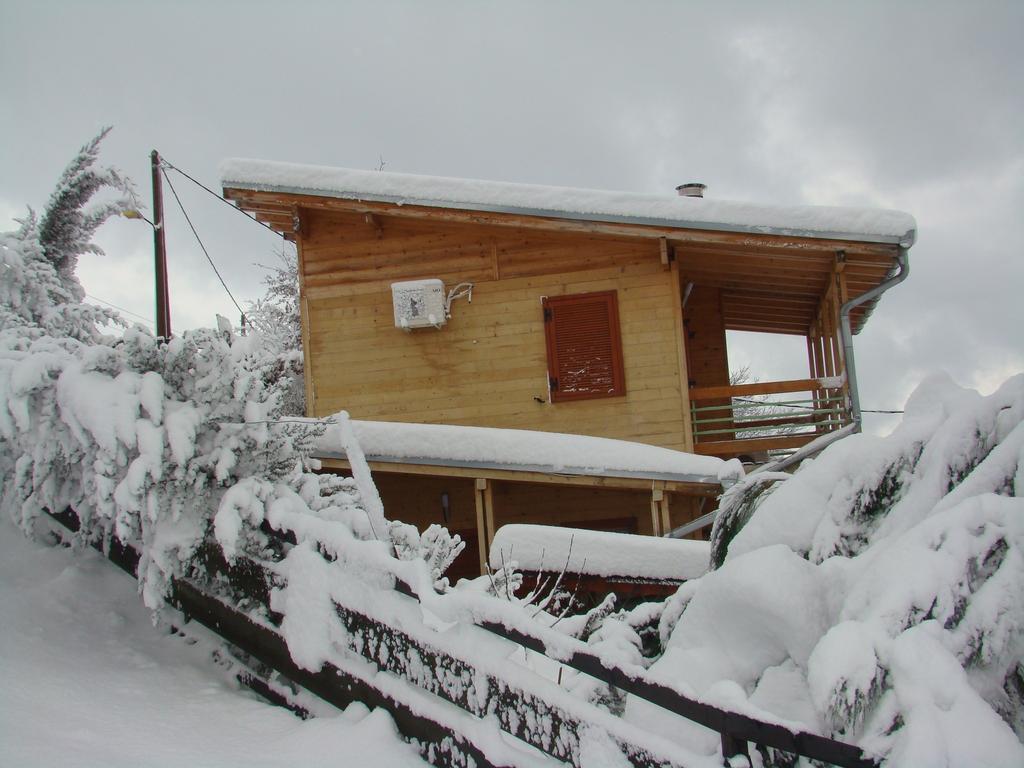 Molos  Zeus-Village Οικισμός Φινλανδικών Chalet Με Πισίνες & Γυμναστήριο מראה חיצוני תמונה